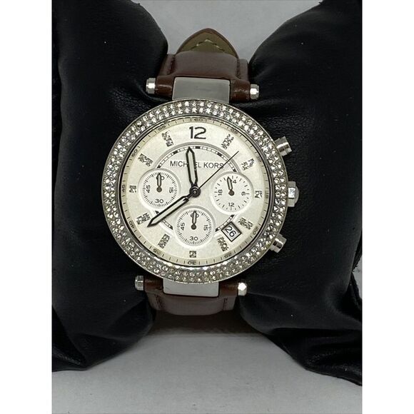 Michael Kors MK5353 Women's Brown Leather Analog Silver Dial Quartz Watch XX484 - Picture 1 of 12